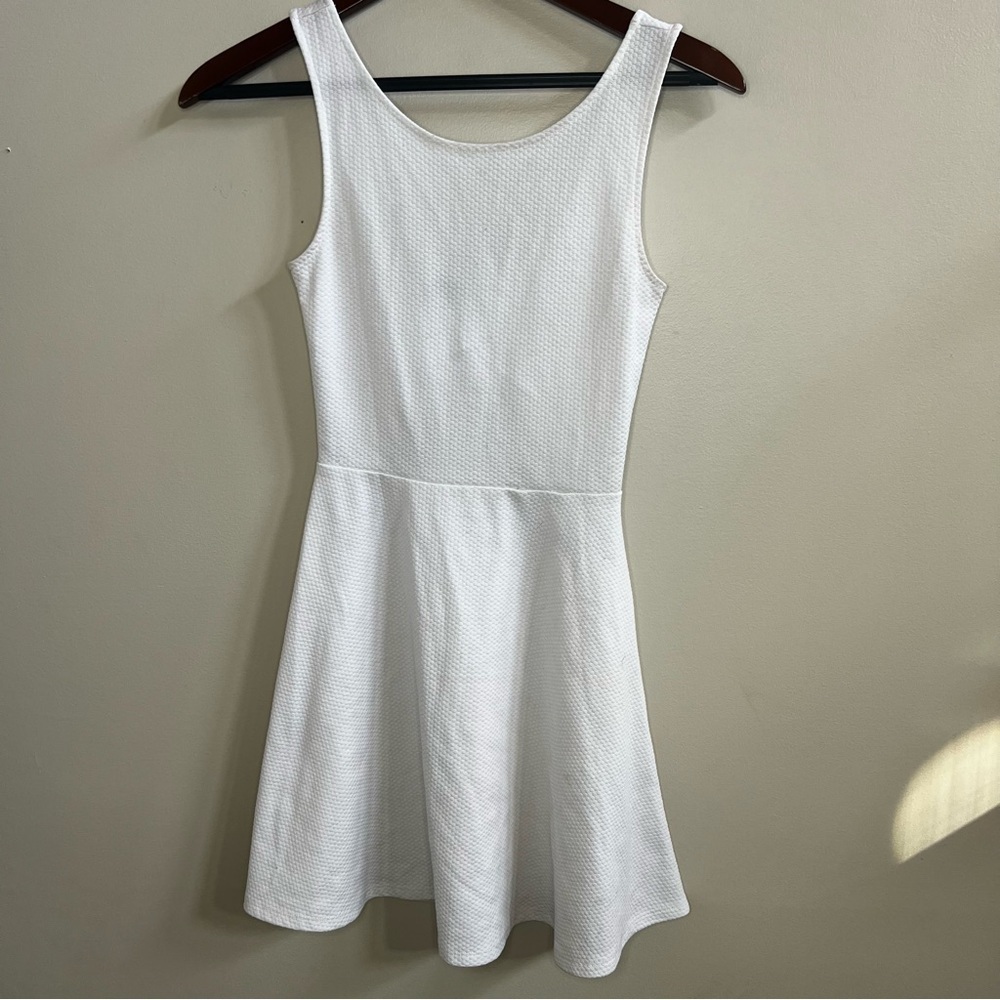 H&M brand DIVIDED dress in textured white with open back size 2